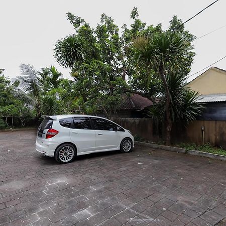 Urbanview Hotel Wg Jimbaran Bali Ungasan Kültér fotó
